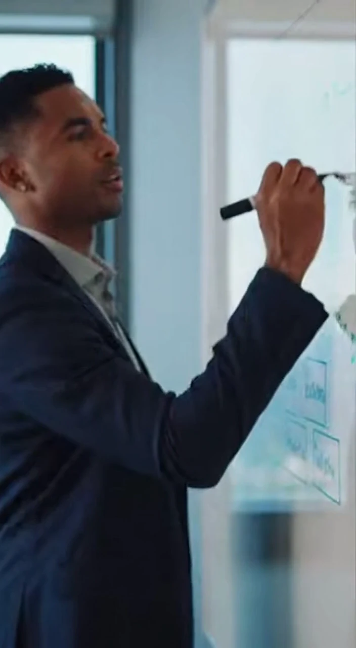 Expert Business Consulting Compilation Strategy Meetings Client Collaboration and Solution Iteration No Dialogue