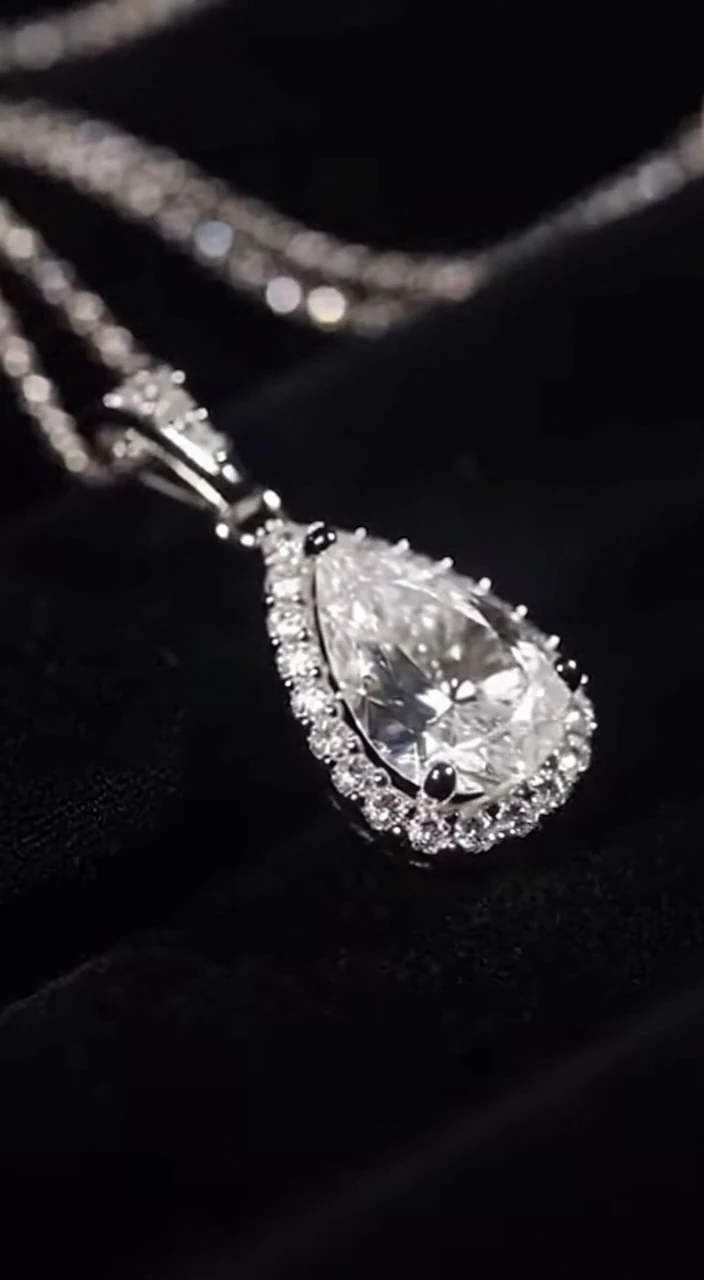 Luxury Diamond and Gold Jewelry Compilation Elegant Fine Craftsmanship Showcase in Sparkling Settings