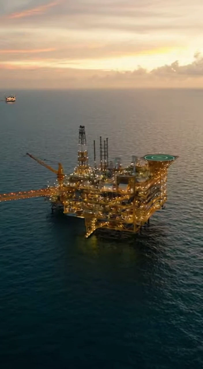 Cinematic Oil and Gas Monitoring Compilation with Advanced Control Systems and Real-Time Infrastructure Oversight